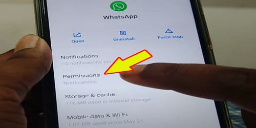 Whatsapp Par OTP Nahi a Raha Hai
